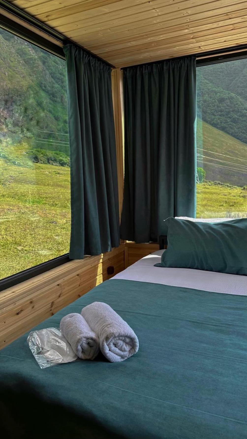 Kazbegi Inn Cottages Exterior photo